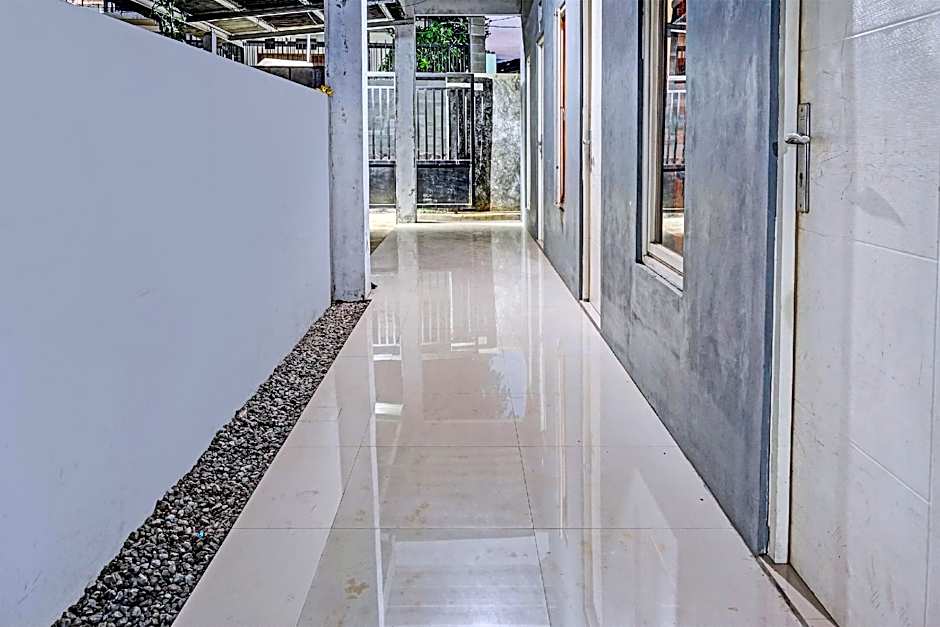 SPOT ON 91756 Alif House Syariah