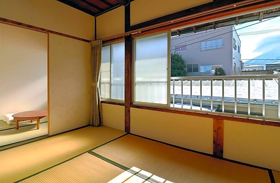 Fujiyoshida Youth Hostel