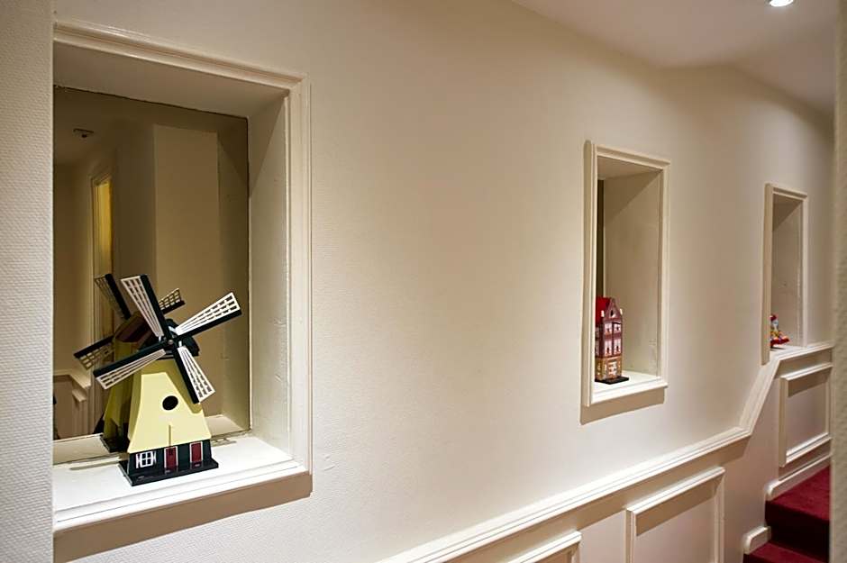 Rembrandtplein Hotel