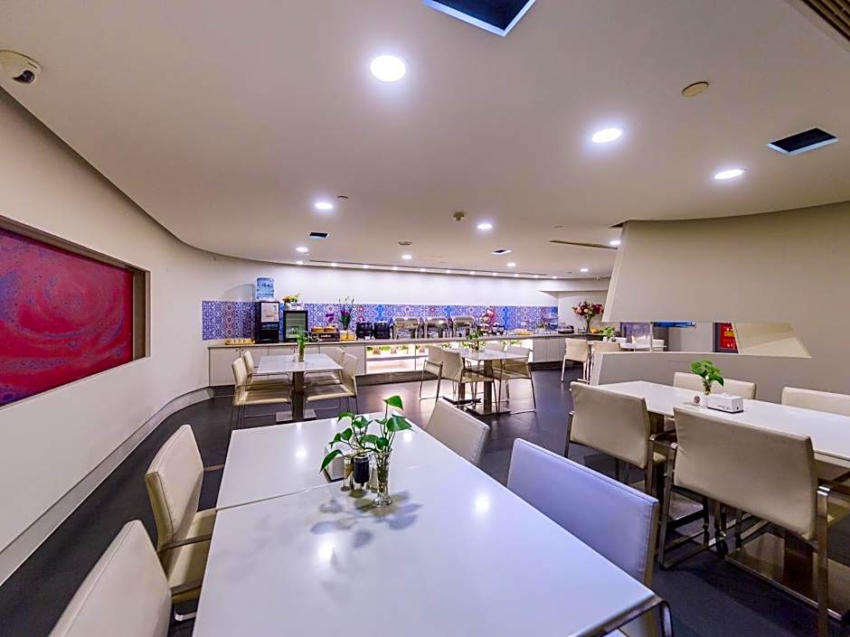 Magnotel Business Xining Dashizi Mojia Street