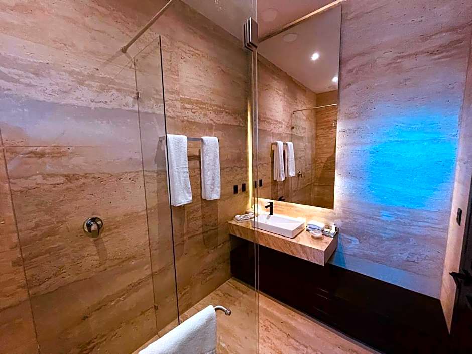 Casa Raíces Hotel Luxury & Viñedo