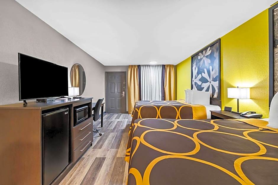 Super 8 by Wyndham Paragould