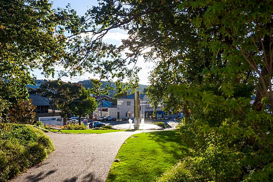 Mantra Charles Hotel Launceston