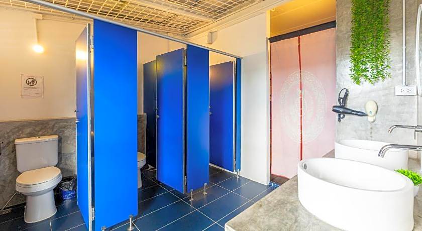 Marco Polo Phuket Poshtel & Bistro