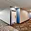 Orangewood Inn & Suites Kansas City Airport