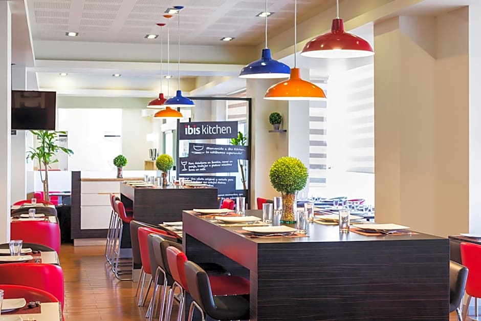 Ibis Juarez Consulado