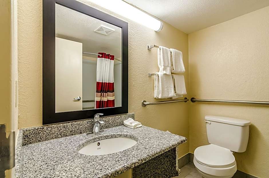 Red Roof Inn PLUS+ Wichita East