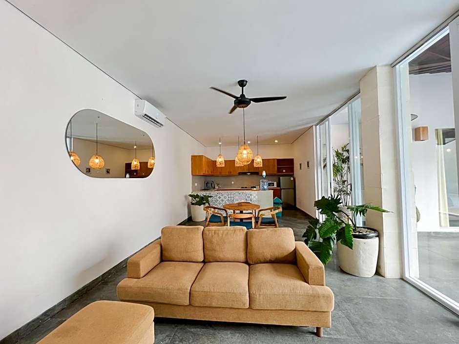 Apple Villa & Suite Seminyak