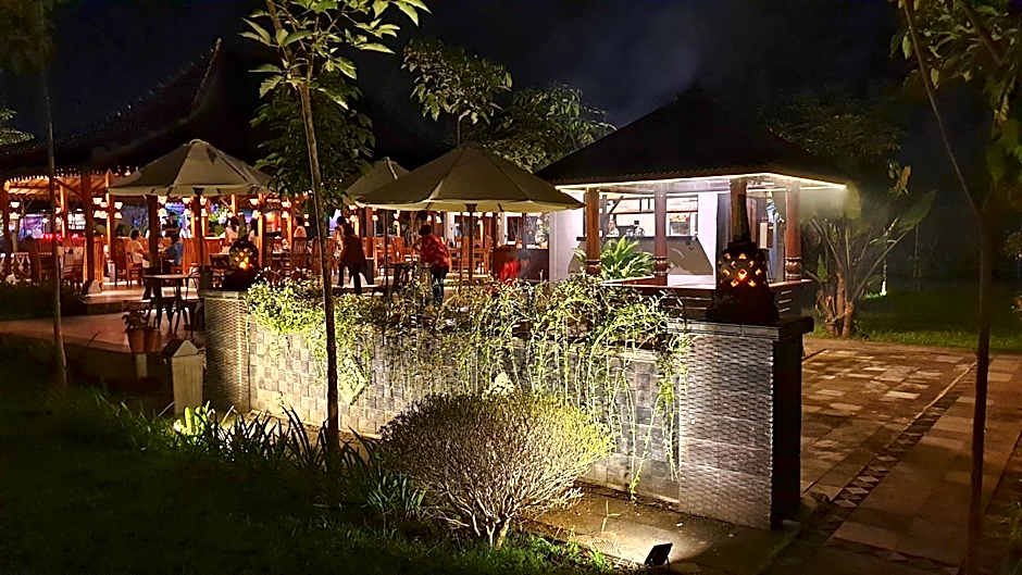 The Nalaya Hotel & Resto