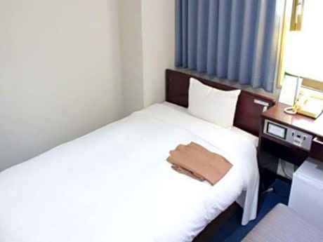Single Room B - Non-Smoking