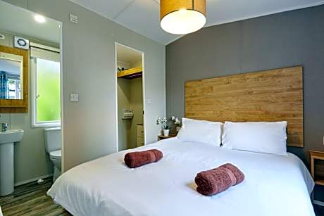 Comfort 2 Bedroom Caravan Pet Friendly