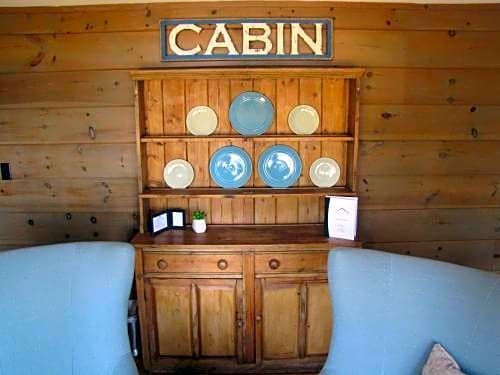 Woodbound Inn
