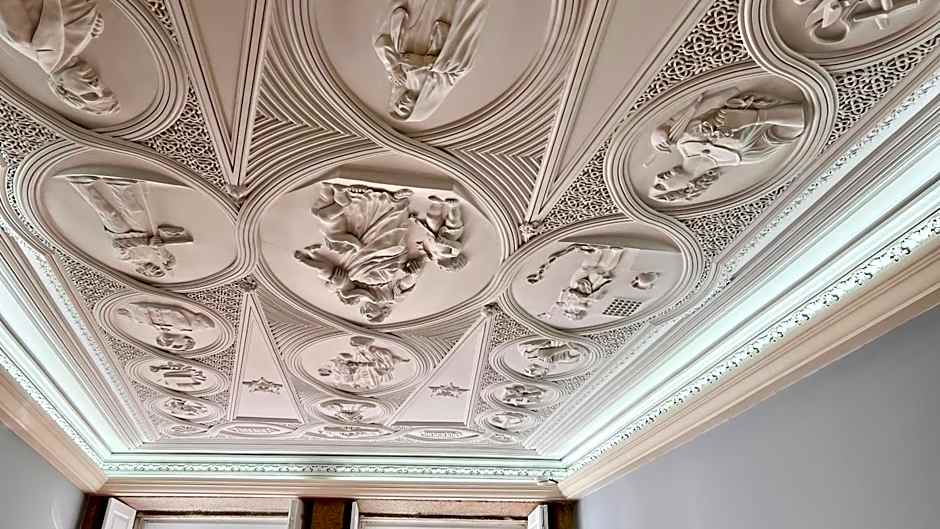 Casa dos Lóios by Shiadu