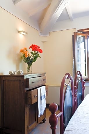 QUADRUPLE MAIN HOUSE