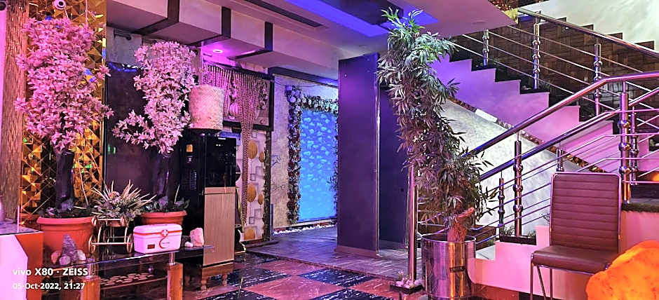 Metro hotel and guest house