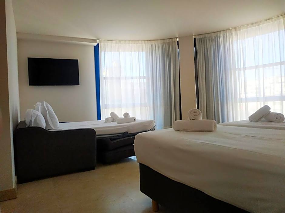 Hotel Logroño Avda de Madrid 25