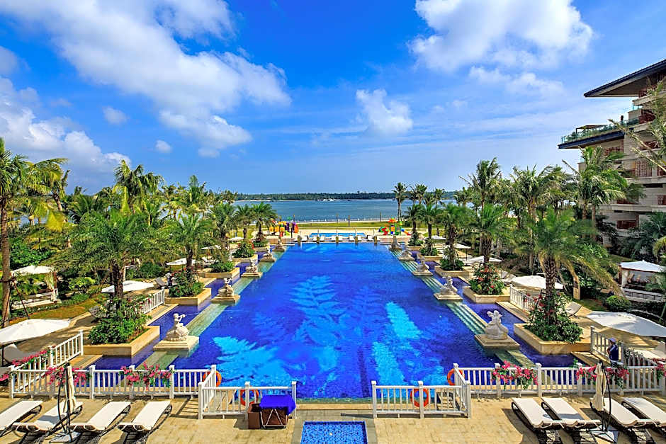 Wyndham Grand Plaza Royale Wenchang