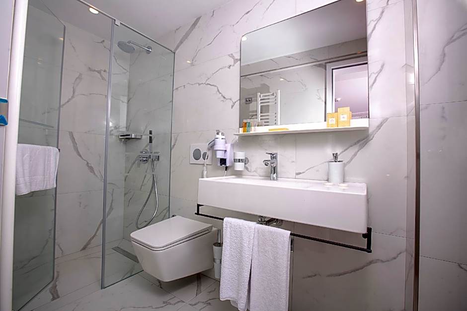 Ascot Hotel Buyukada
