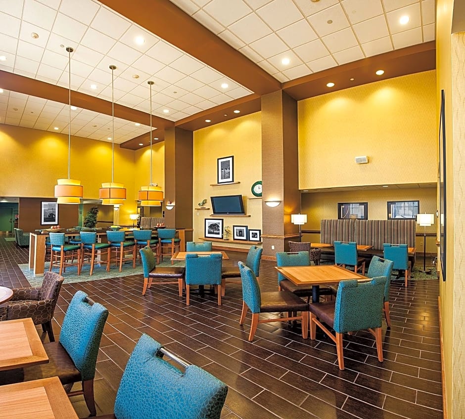 Hampton Inn By Hilton & Suites Chesapeake