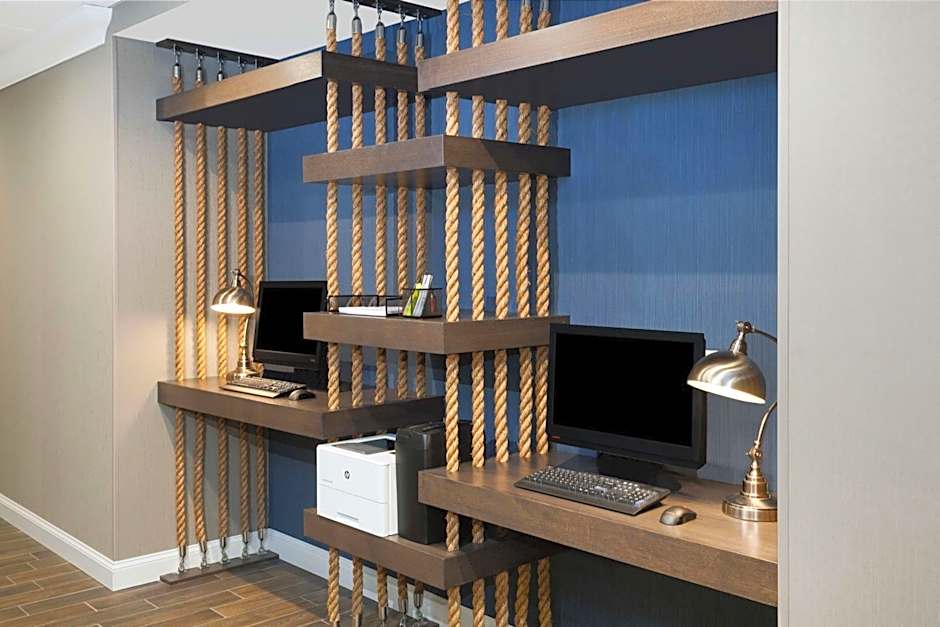 Hampton Inn By Hilton Kennebunk Kennebunkport ME