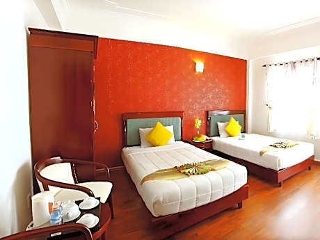 Deluxe City View (Double or Twin)