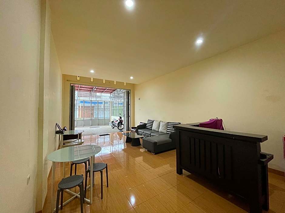 Ramelau near AP Pettarani By RedDoorz – Makassar, CA