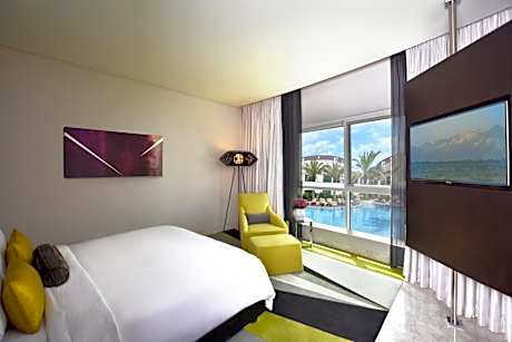 Spacious One Bedroom Suite