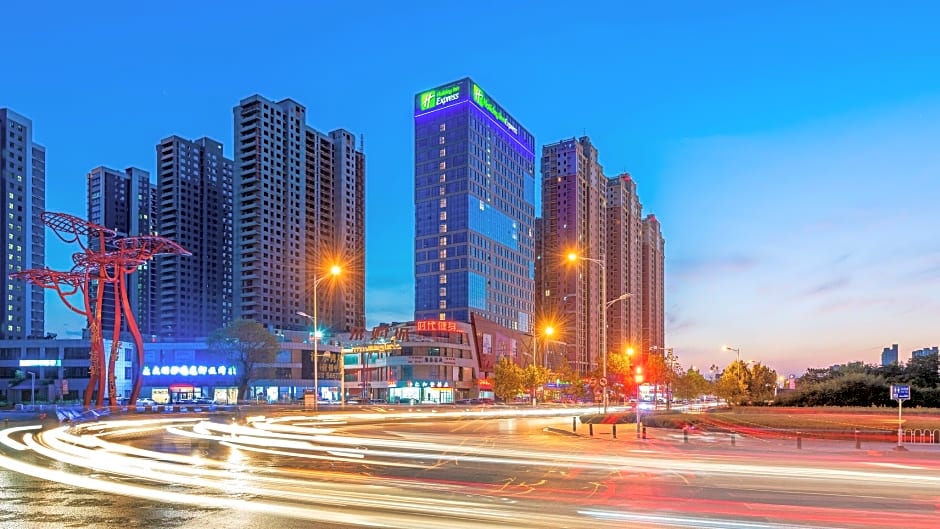 Holiday Inn Express Linyi Riverside By IHG