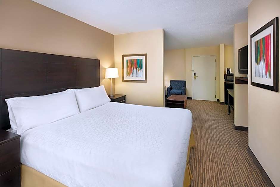 Holiday Inn Express & Suites Alpharetta By IHG