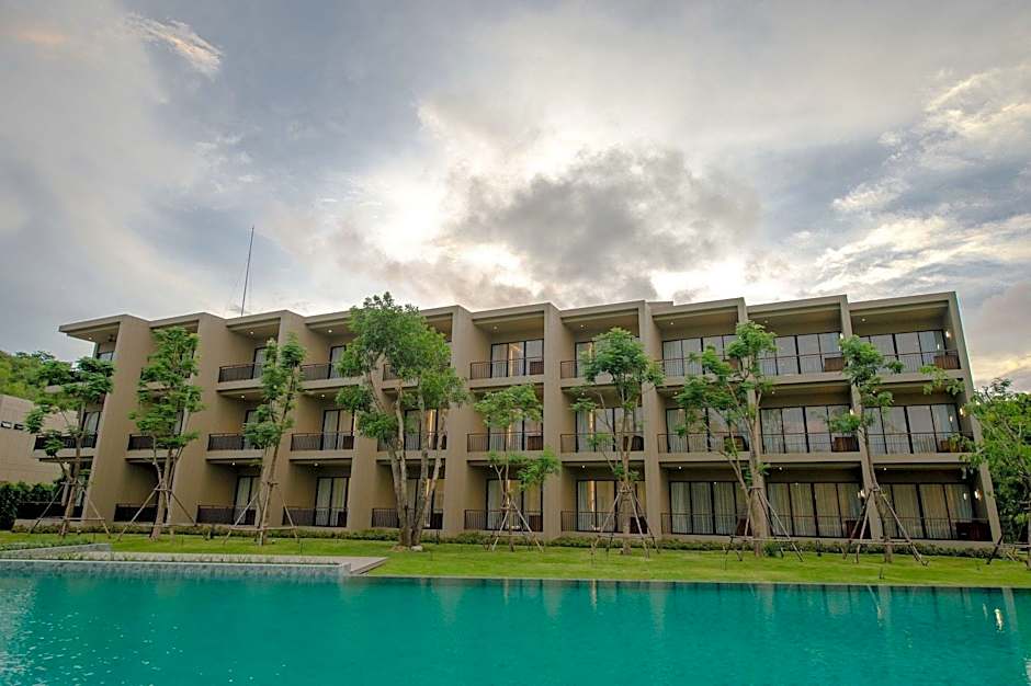 The Gallery Hotel Naiharn