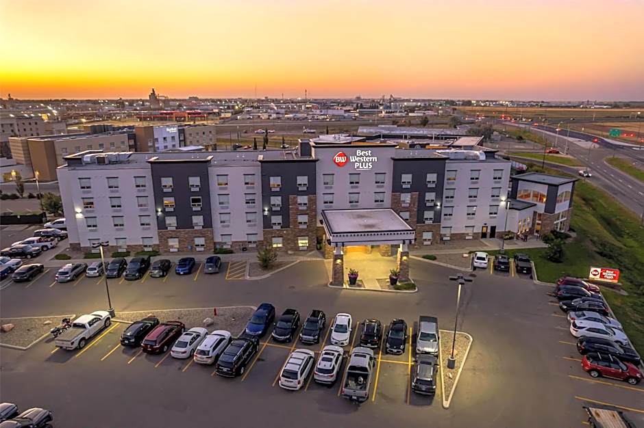 Best Western Plus Service Inn & Suites