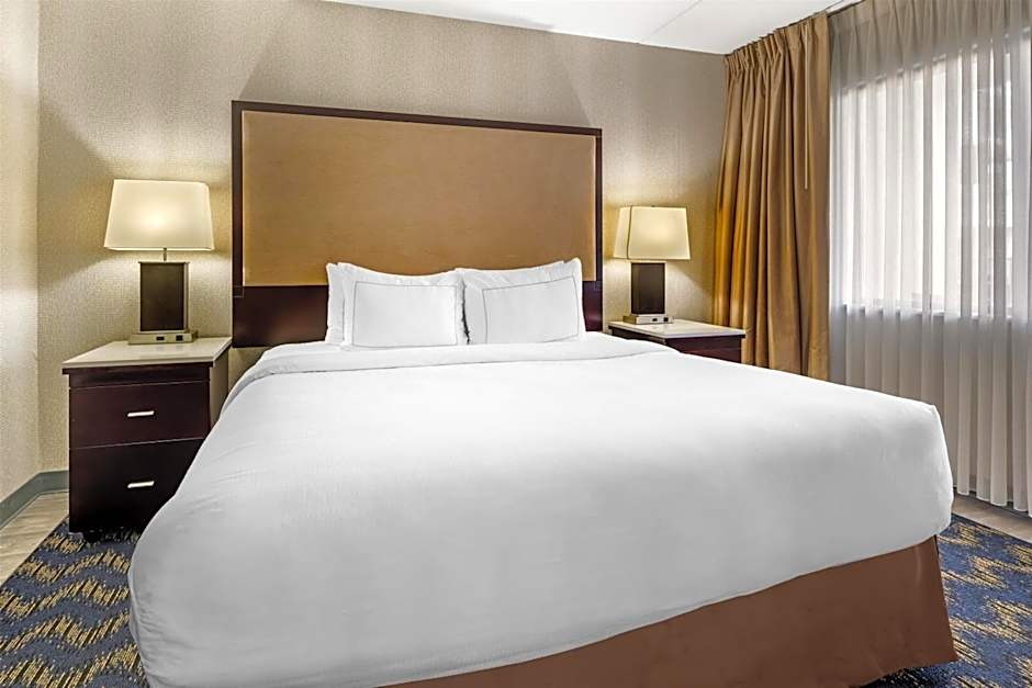 Best Western Plus Miamisburg-Dayton Suites, Banquets & Hotel