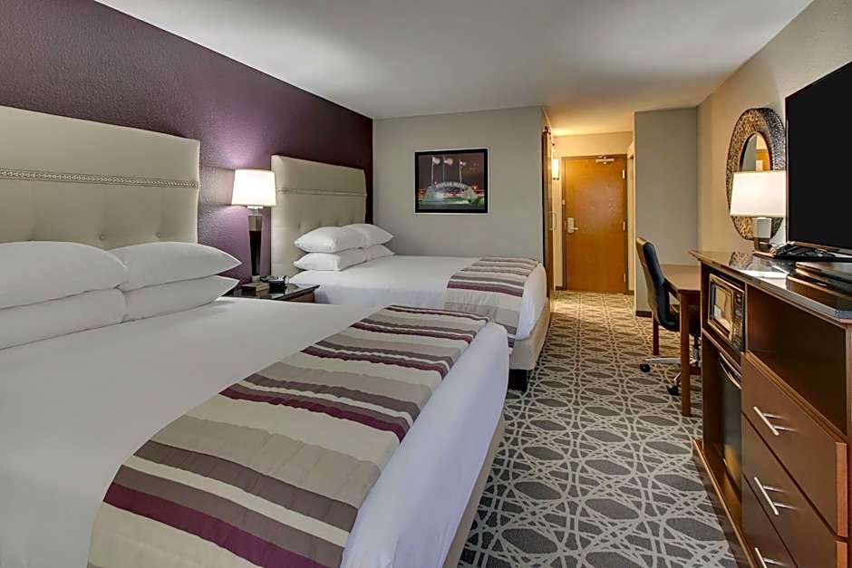 Drury Inn and Suites Poplar Bluff