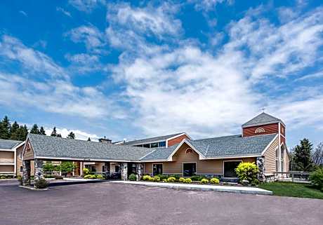 AmericInn by Wyndham Tofte Near Lake Superior