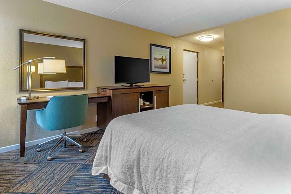 Hampton Inn By Hilton Green Bay Downtown WI