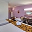 Bushmans Motor Inn