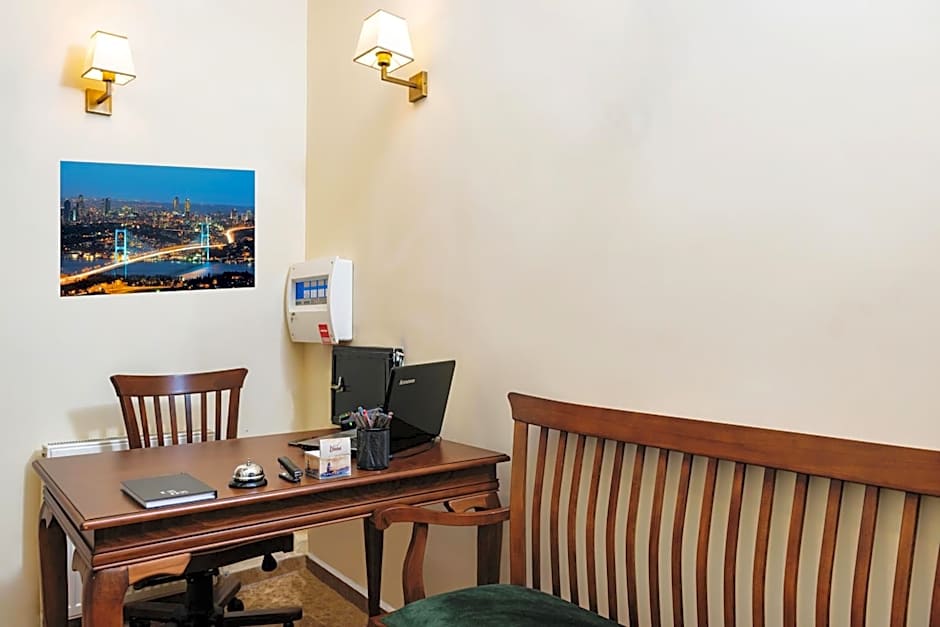 Gloria Suites Old City