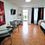 The Queenslander Motel