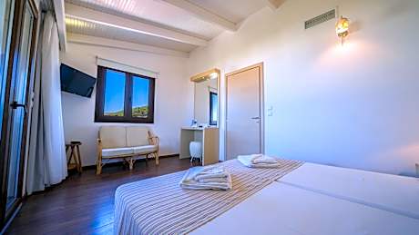 Suite with Panoramic Sea View