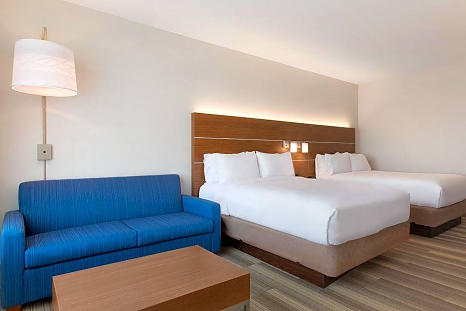 Holiday Inn Express & Suites Cincinnati NE - Red Bank Road By IHG