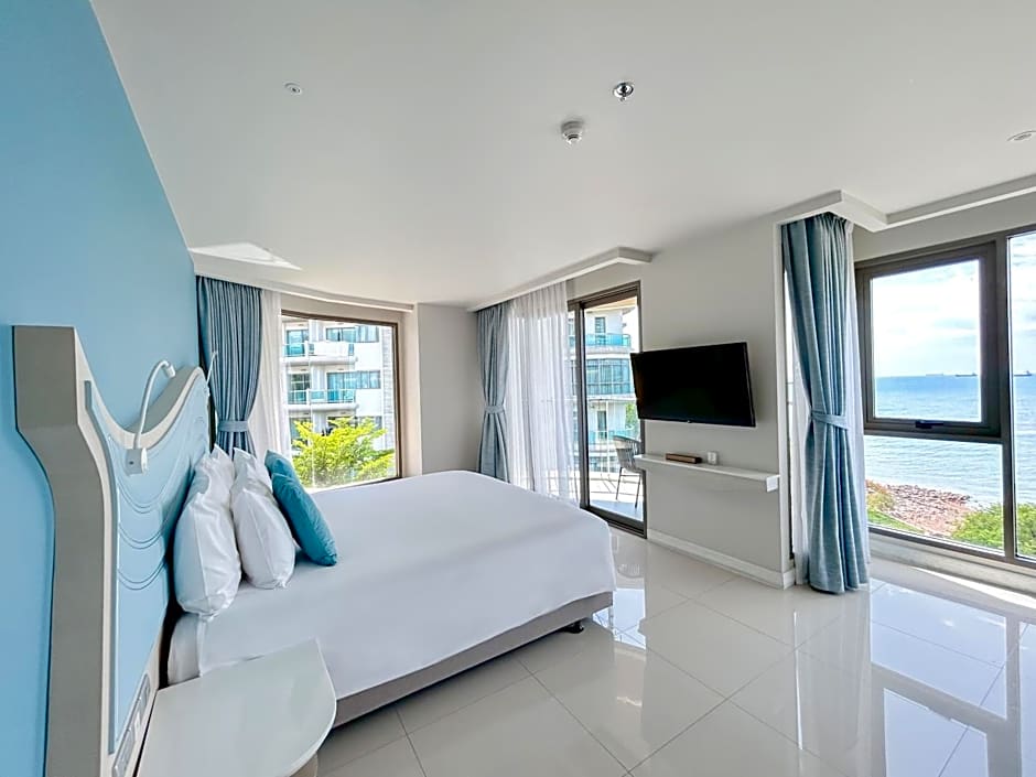 Centara Sonrisa Residences & Suites Sriracha