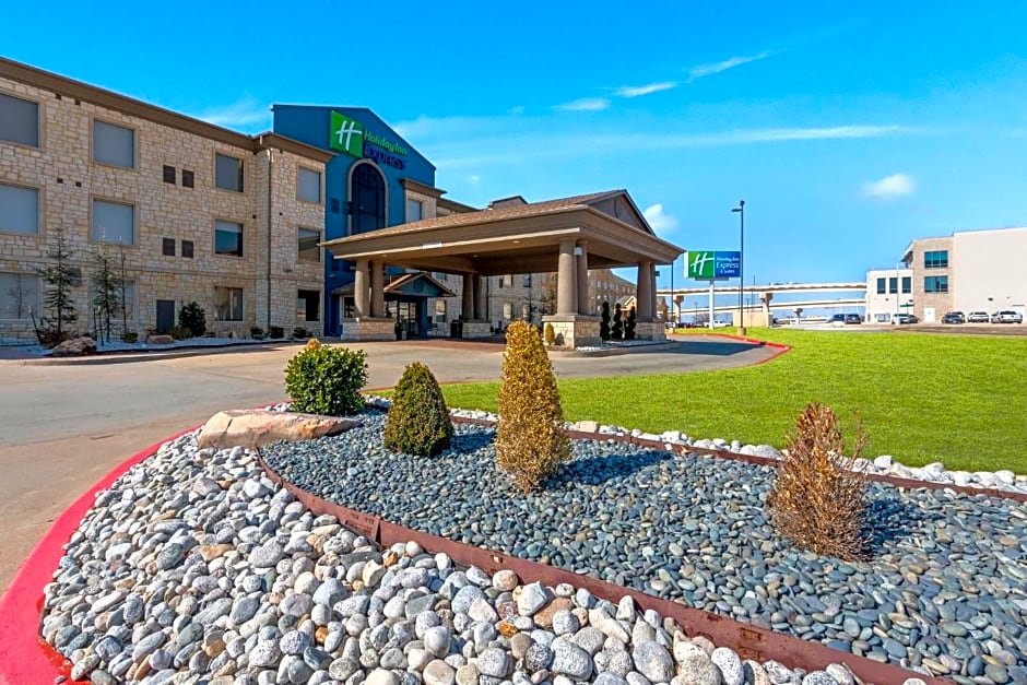 Holiday Inn Express & Suites Oklahoma City NW - Quail Springs By IHG