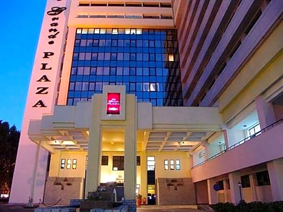 Le Grande Plaza Hotel