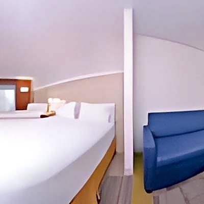 Holiday Inn Express & Suites San Diego Otay Mesa By IHG