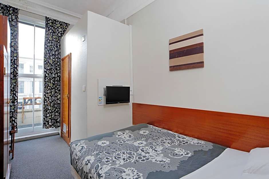 London Visitors Hotel