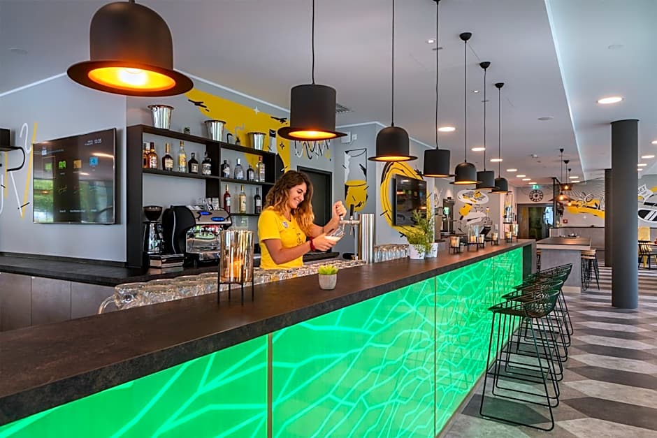 Holiday Inn - The Niu Fury Aschheim Messe By IHG