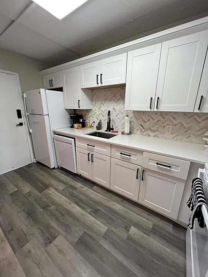 Wondrous Waterfront Condo w/ Pool & Washer/Dryer