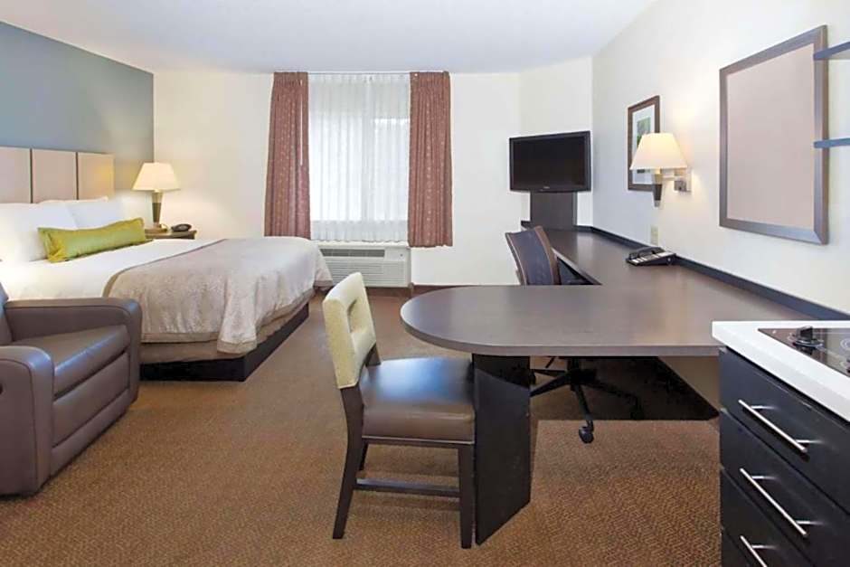 Candlewood Suites Wichita Airport By IHG