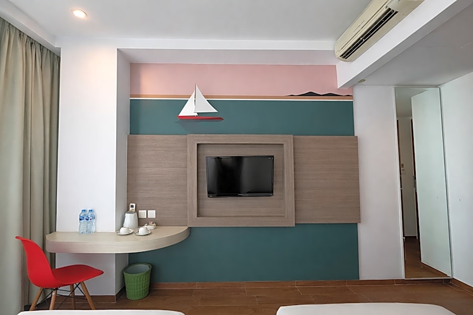 DK Belstar Hotel  Belitung