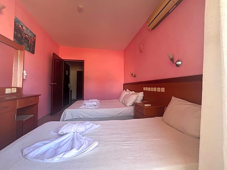 HOLIDAY APART 50 meters to BEACH, Sea view apartments